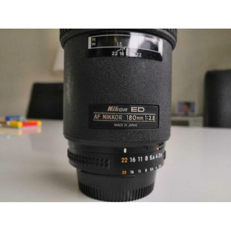 Nikon 180mm f2.8