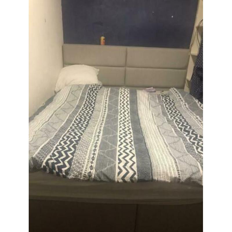 Boxspring bed 180-200??