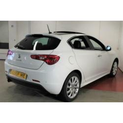 Alfa romeo GIULIETTA 1.4 170PK TCT NAVIGATIE PANORAMADAK LED