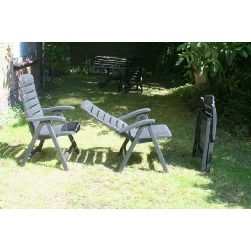 Mooie hartman tuinset met 4 stoelen en 4 kussens met tafel