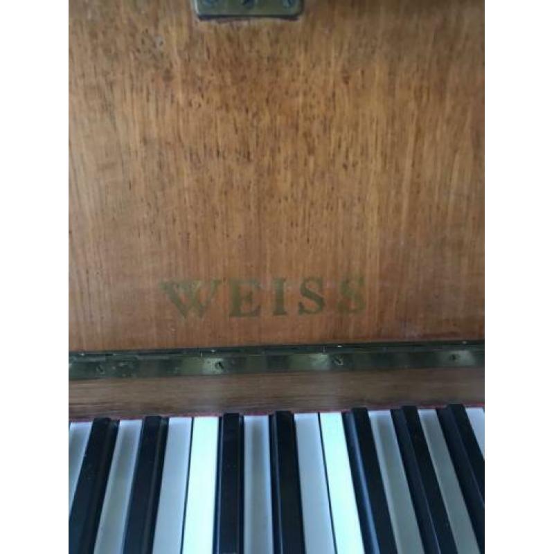 Weiss piano
