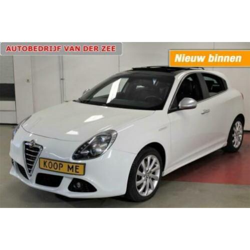Alfa romeo GIULIETTA 1.4 170PK TCT NAVIGATIE PANORAMADAK LED