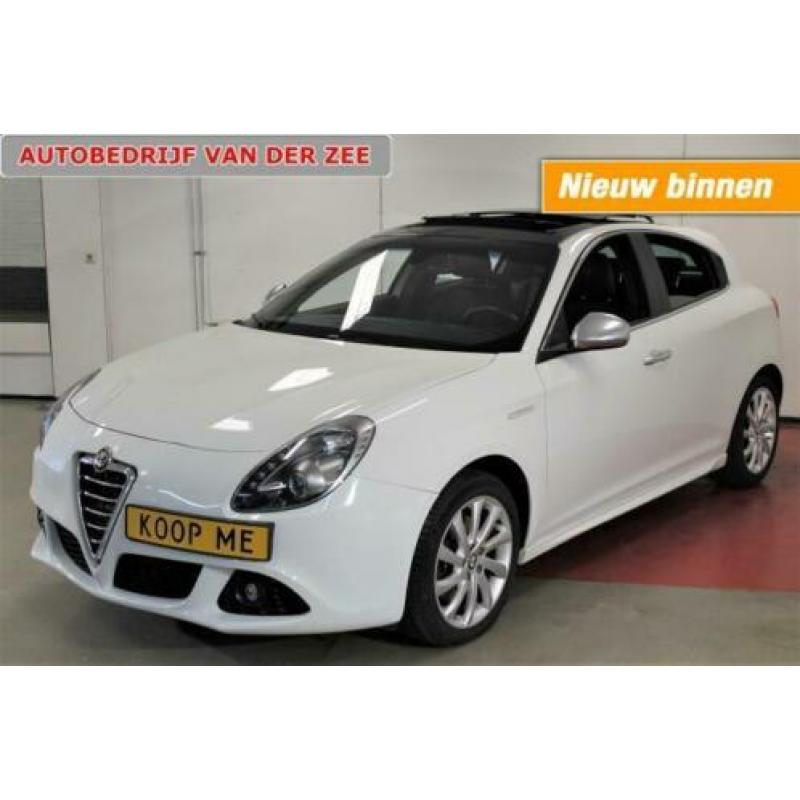 Alfa romeo GIULIETTA 1.4 170PK TCT NAVIGATIE PANORAMADAK LED