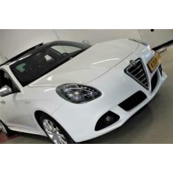 Alfa romeo GIULIETTA 1.4 170PK TCT NAVIGATIE PANORAMADAK LED