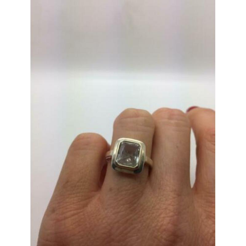 H139 Prachtige zilveren ring art deco maat 17