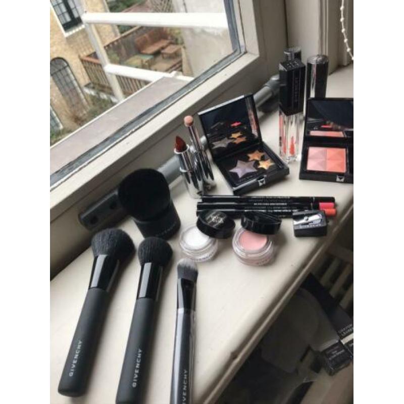 Givenchy make-up set, inclusief kwasten. Alles NIEUW