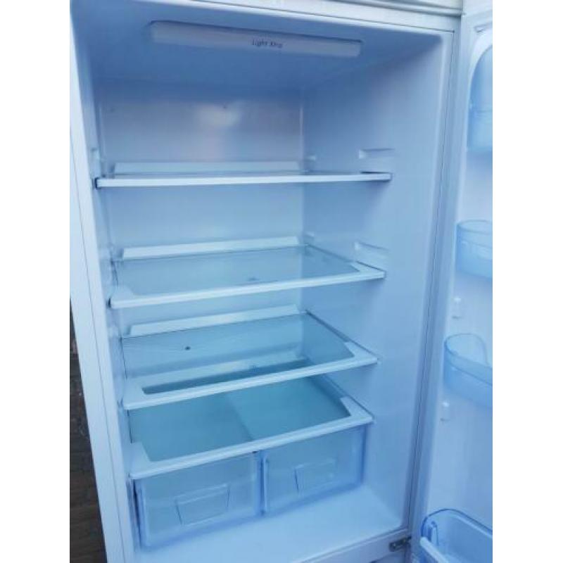 indesit koelvriescombinatie