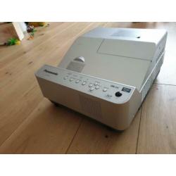 Panasonic Beamer GEEN BEELD
