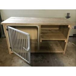 Leuke steigerhouten hondenbench