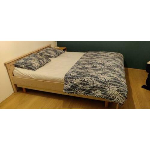 Tweepersoonsbed 160x200