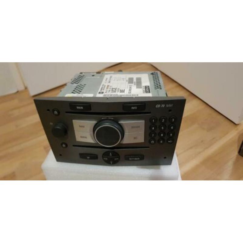 Opel Astra 2004 CD70 Navi