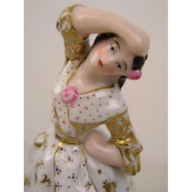 Twee Staffordshire beelden, dansers, 19e eeuw