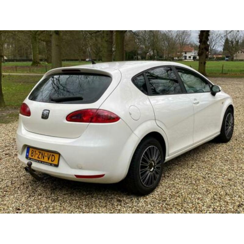 Seat Leon 1.9 TDI 77KW 2008 EURO4,NIEUWE APK,AIRCO,TREKHAAK!