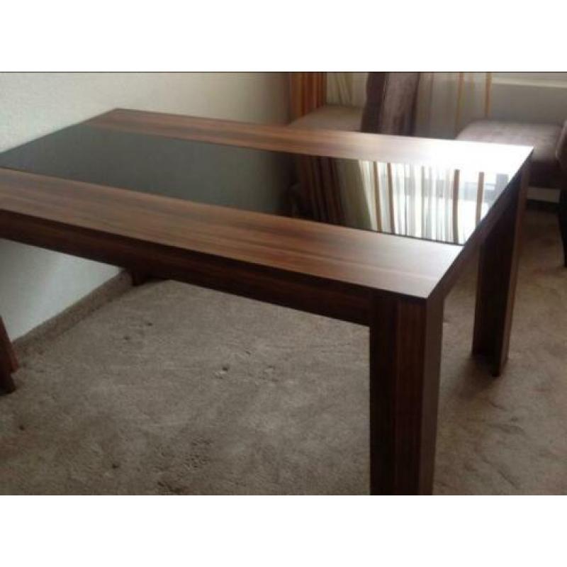 Eetkamertafel +salontafel en bijzettafel