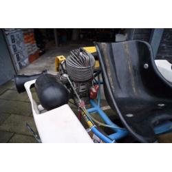 Te koop combikart, vraagprijs Euro 300,00. Kart mist 1 velg.