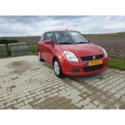 Suzuki Swift 1.3 3D nieuwe apk 134121km nap met trekhaak