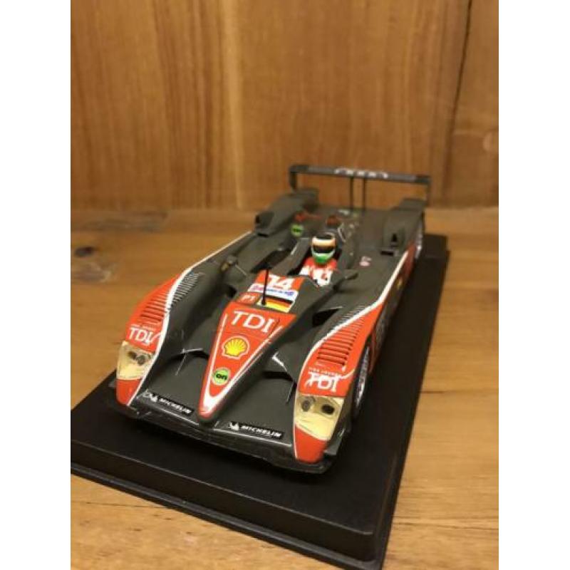 SCX Audi R10 TDI