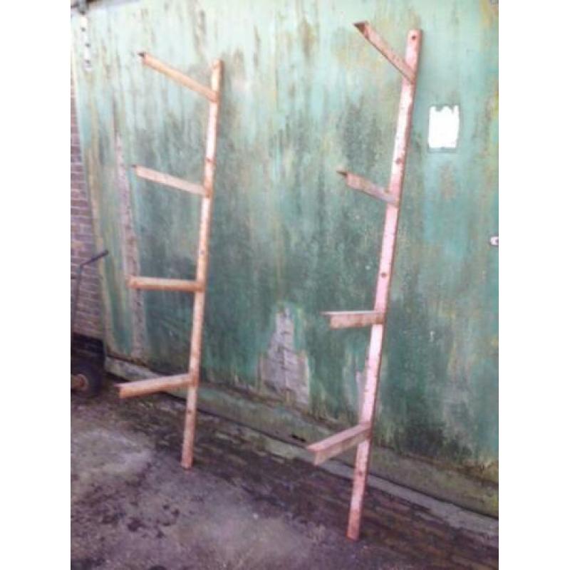 2 geconstrueerde stalen wand draagarm steunen