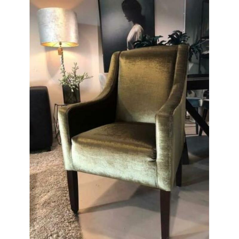 Prachtig set stoelen van Bocx Interiors, showroommodellen