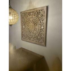 Houtgesneden wandpaneel 90x90