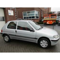 Peugeot 106 1.1 XT Apk t/m Maart 2021