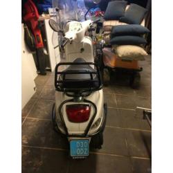 Vespa Snor/ 2010/ Alles ok/ Beurt gehad/