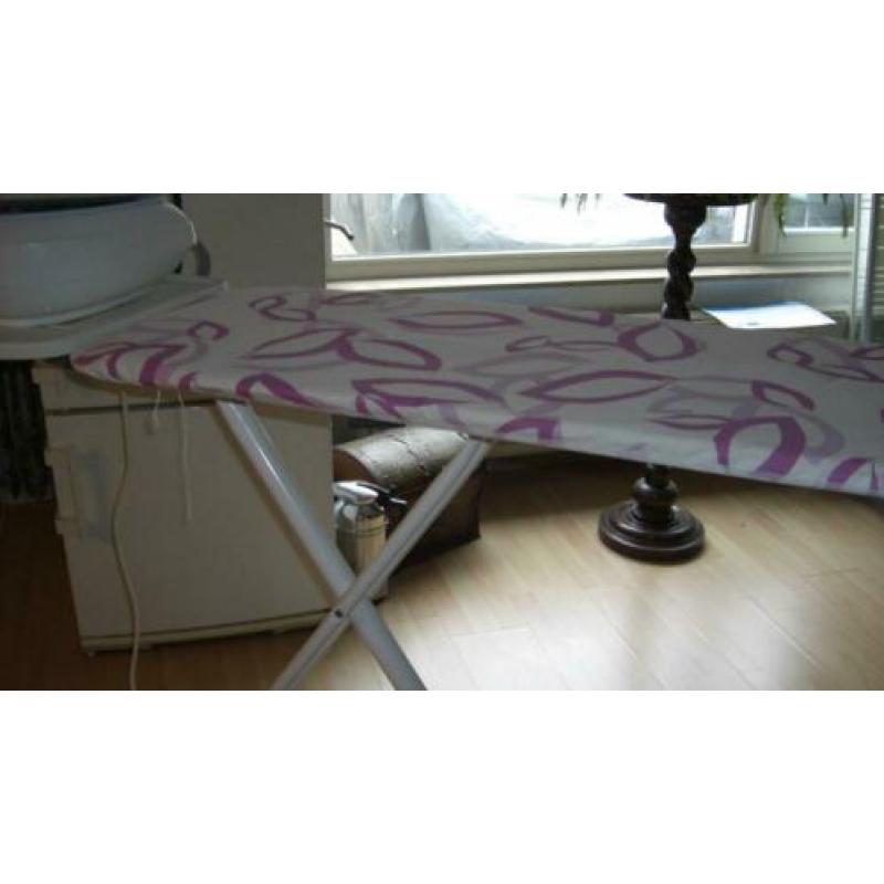 Leifheit strijkplank extra breed.