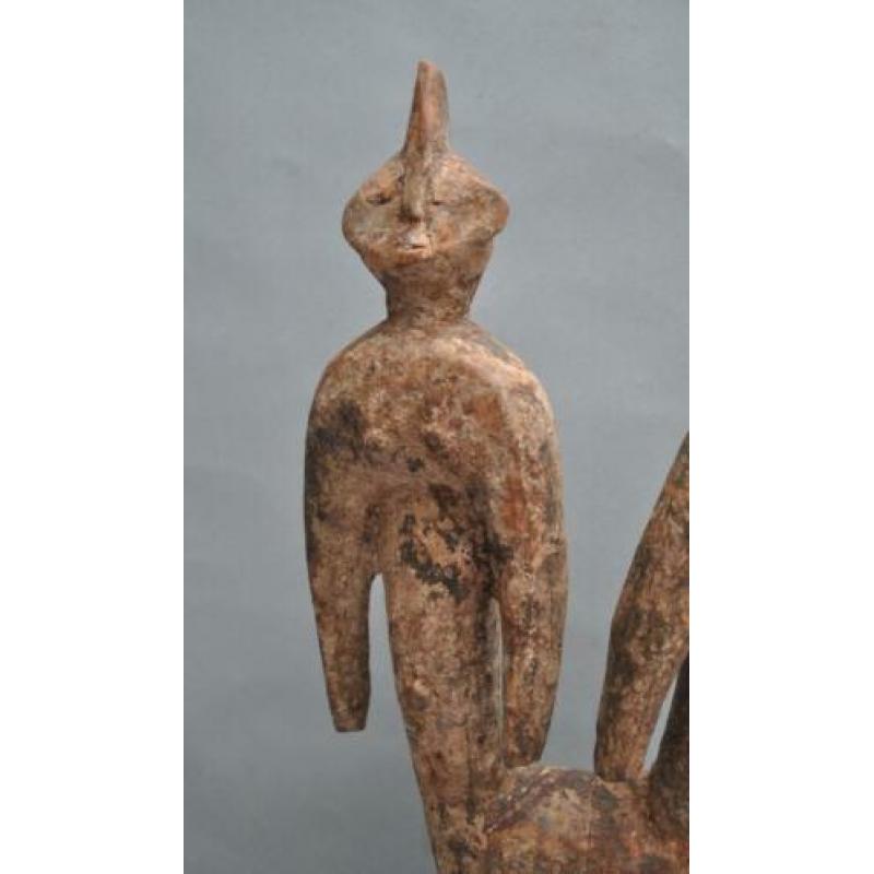 Oude dubbele hard houten dansstaf van de IBO, Nigeria ca1950