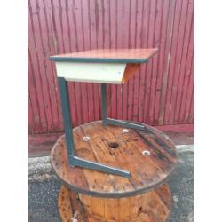 Vintage jaren 70 schoolburo lessenaar