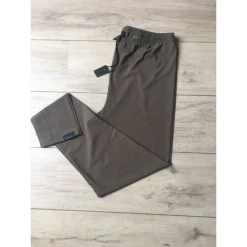 Penn & Ink travel trouser 44 Army green Nieuw