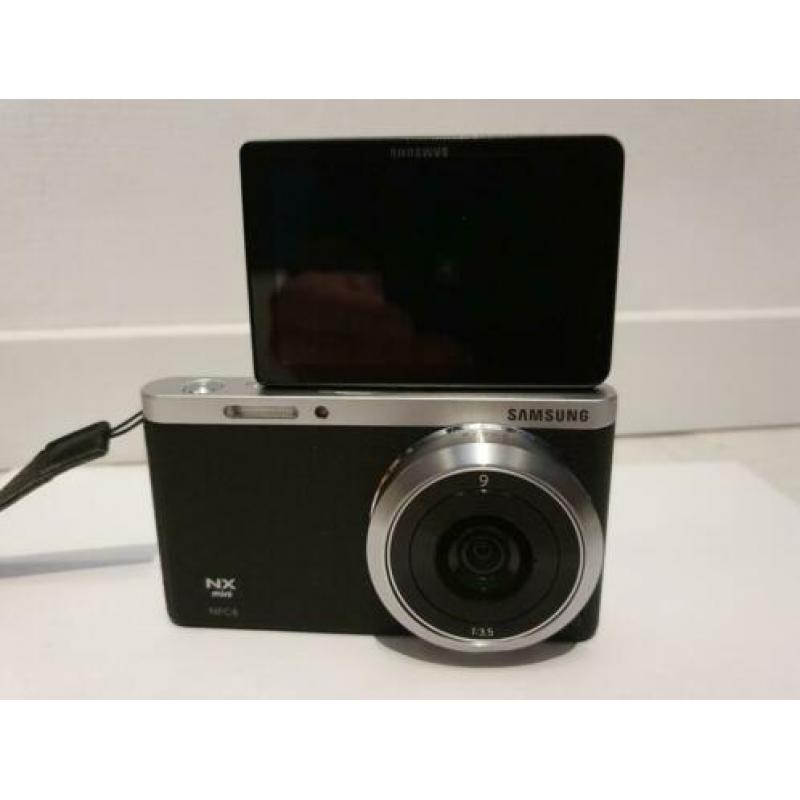 Samsung NX Mini