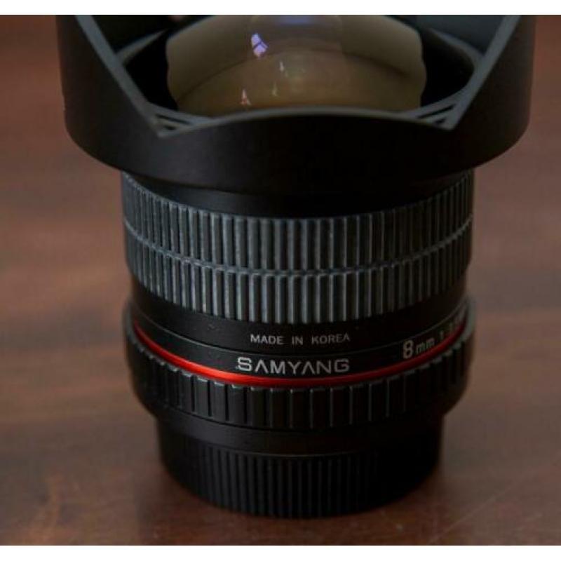Samyang 8mm f/3.5 UMC fisheye CSII Canon