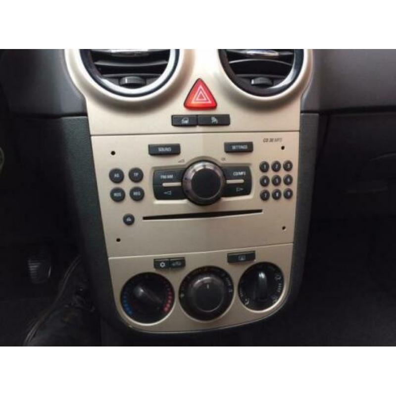 Opel Corsa 1.2-16V Essentia