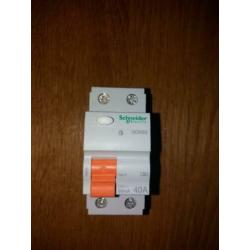 Schneider Electric aardlekschakelaar 2P 40A 30mA