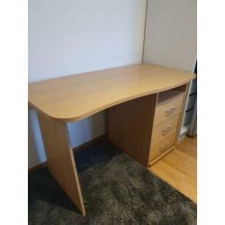 Bureau hout met 3 laden