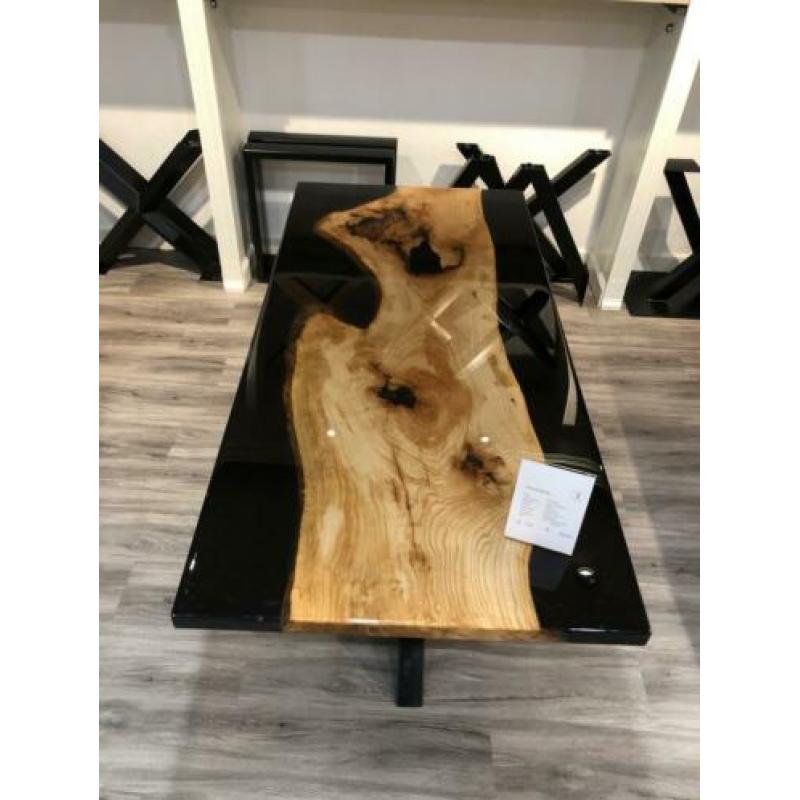 Epoxy eettafel