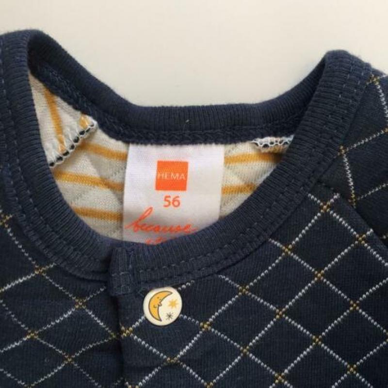 Boxpakje onesie hema donker blauw 56 en schoentjes nieuw!