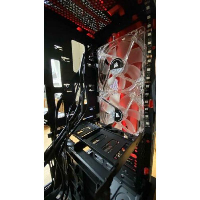 Pc kast Corsair ALLEEN DE KAST!!!