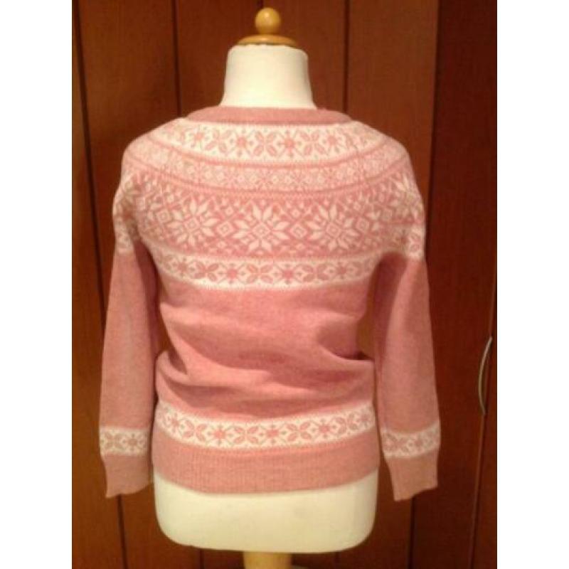 Mooie warme roze trui, maat 40. Truien