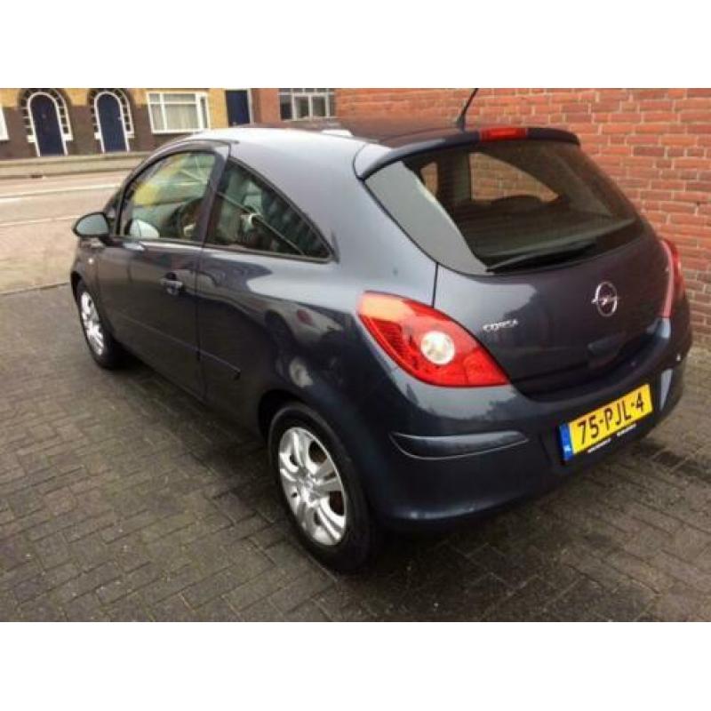 Opel Corsa 1.2-16V Essentia