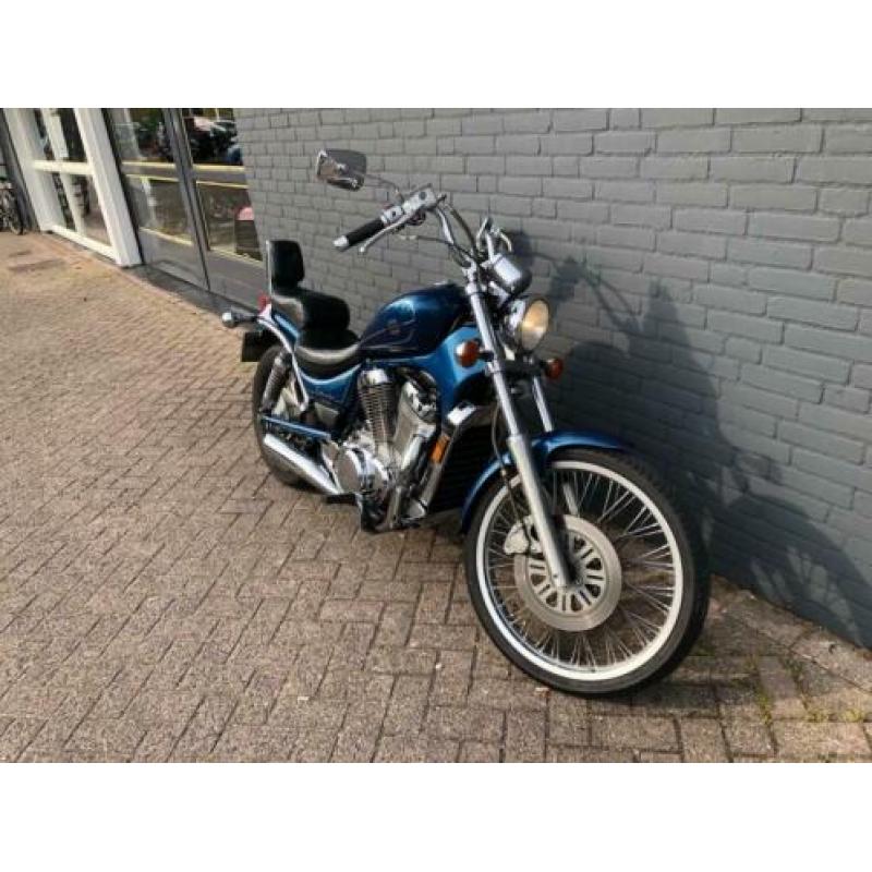 Suzuki Chopper VS 800 Intruder (GL) 1e eigenaar 40.000km