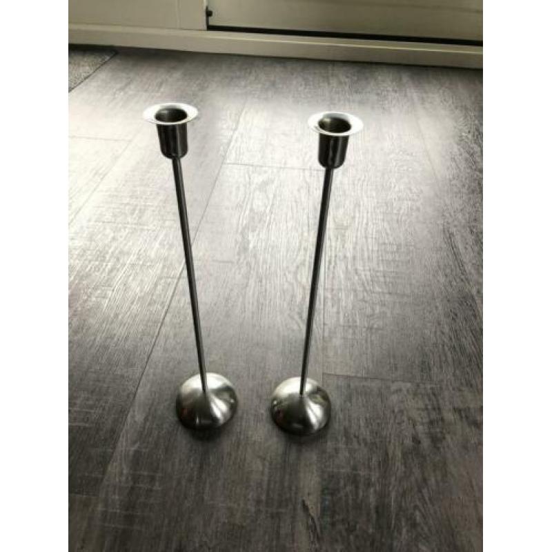 2 ikea kandelaars