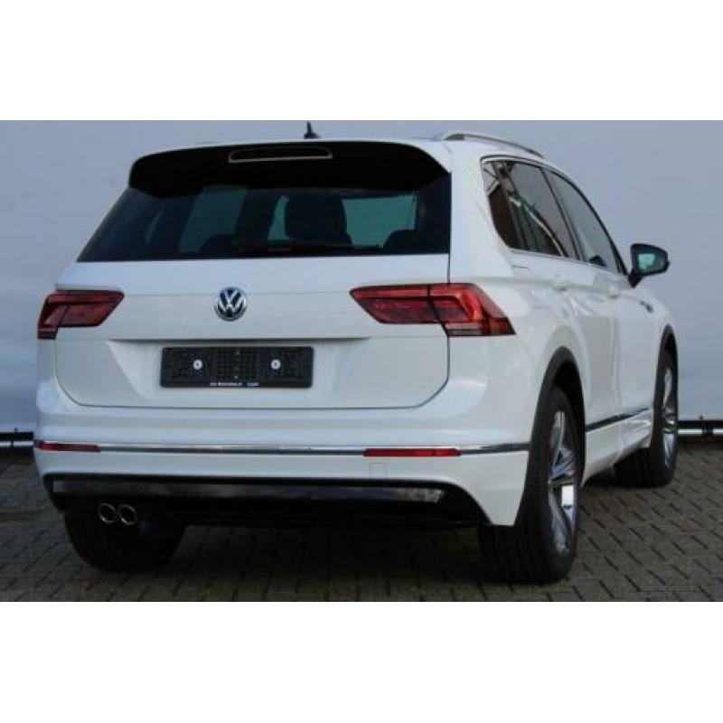Volkswagen Tiguan 1.5 TSI 150PK DSG Highline 2x R-Line |PANO