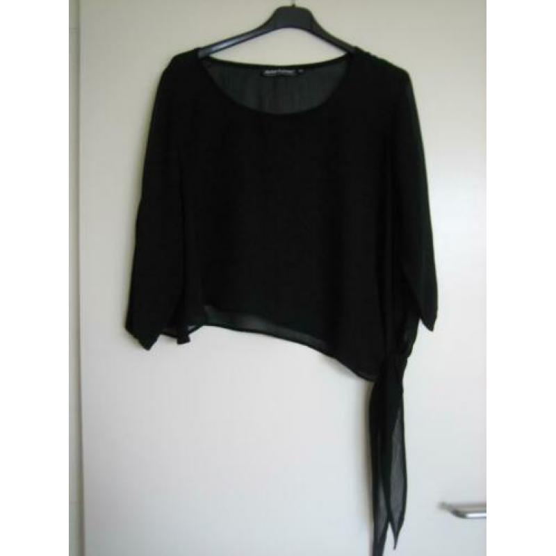 Zwarte voile laagjesmode blouse ALMA MATER one size Snazzeys
