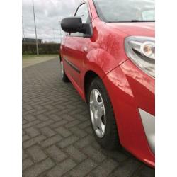 Renault Twingo 1.2 16V 2011 Rood