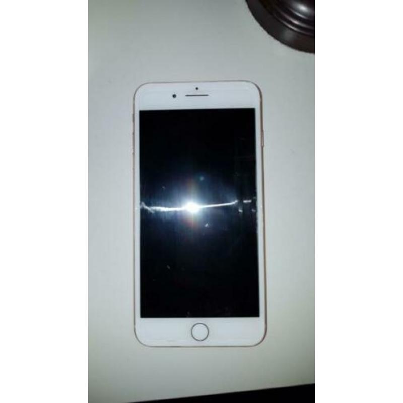 iPhone 8 Plus 64GB RoséGold compleet met accessoires