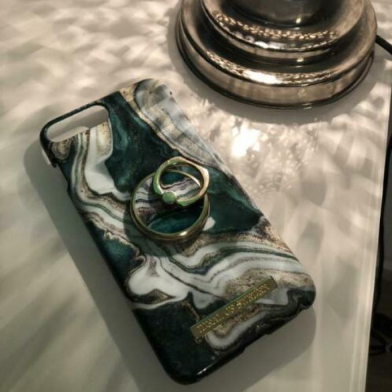 Marble Ideal of Sweden telefoonhoes en ring IPhone 8 Plus