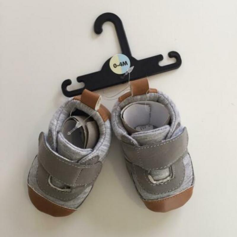 Boxpakje onesie hema donker blauw 56 en schoentjes nieuw!