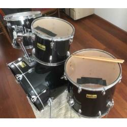 BASIC drumstel. In goede staat.