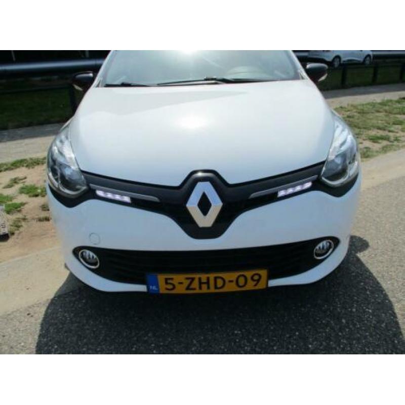 Renault Clio Estate 1.5 dCi 90pk ECO Night&Day (bj 2015)